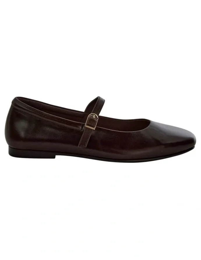Easy Steps Athena Ballet Flats in Chocolate Leather