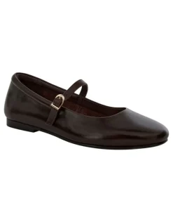 Easy Steps Athena Ballet Flats in Chocolate Leather