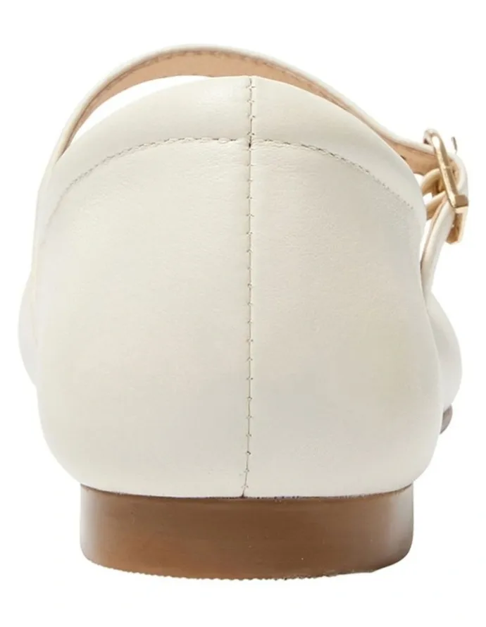 Easy Steps Athena Flat shoes in Ivory Leather