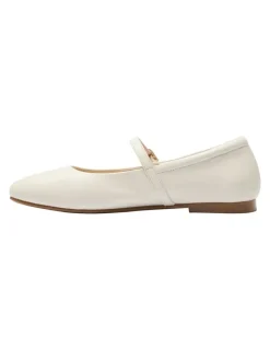 Easy Steps Athena Flat shoes in Ivory Leather