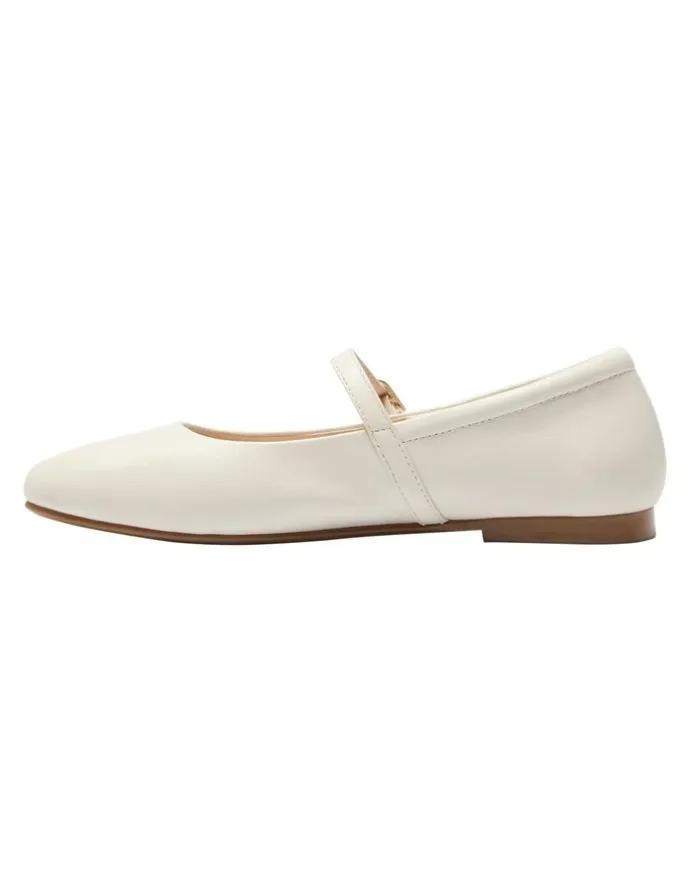 Easy Steps Athena Flat shoes in Ivory Leather