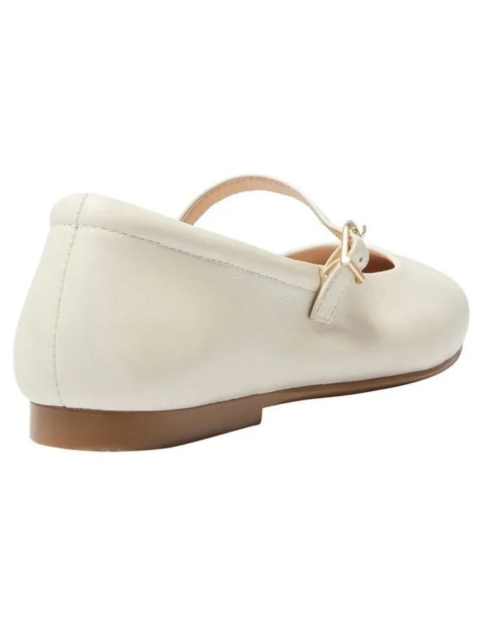 Easy Steps Athena Flat shoes in Ivory Leather
