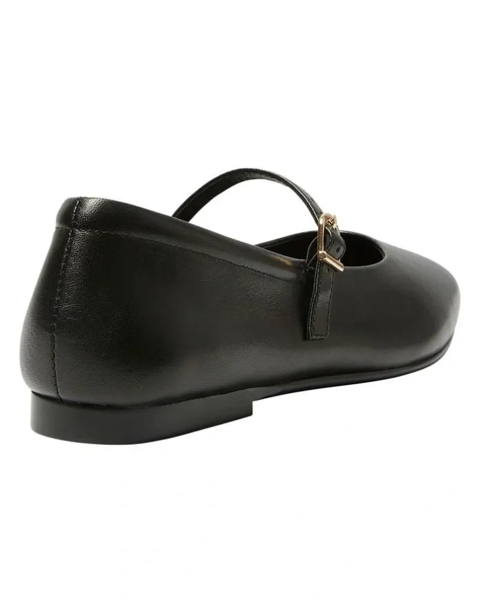 Easy Steps Athena Flat Shoes in Black Leather