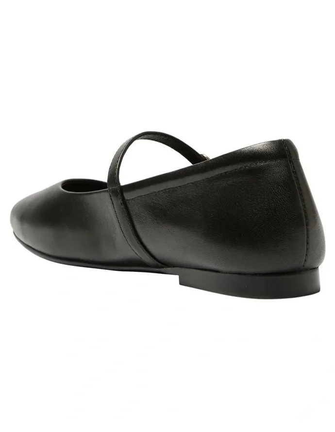 Easy Steps Athena Flat Shoes in Black Leather