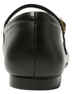 Easy Steps Athena Flat Shoes in Black Leather