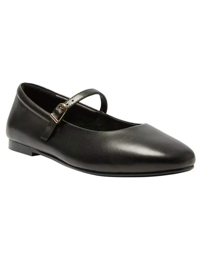 Easy Steps Athena Flat Shoes in Black Leather