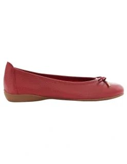 Easy Steps Azaria Flat Shoes in Red Leather