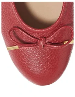 Easy Steps Azaria Flat Shoes in Red Leather