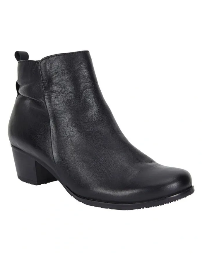 Easy Steps Brady Boots in Black Glove
