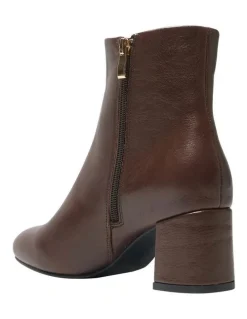Easy Steps Dakota Boots in Chocolate Leather