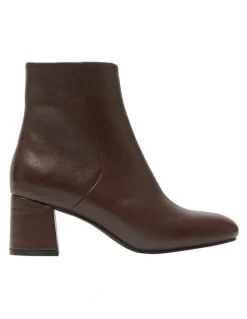 Easy Steps Dakota Boots in Chocolate Leather