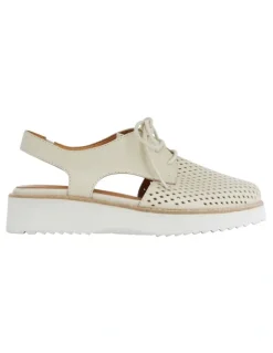 Easy Steps Damaris Flat Shoes in Bone Leather