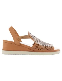 Easy Steps Dane Sandals in Tan Glove