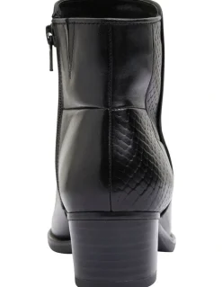 Easy Steps Dapper Glove Boots in Black