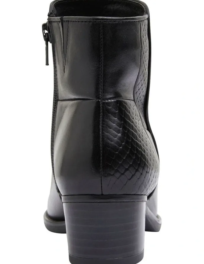 Easy Steps Dapper Glove Boots in Black