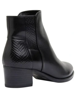 Easy Steps Dapper Glove Boots in Black