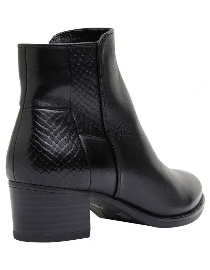 Easy Steps Dapper Glove Boots in Black