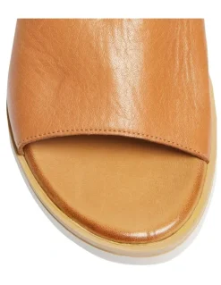 Easy Steps Deja Sandals in Cognac Glove