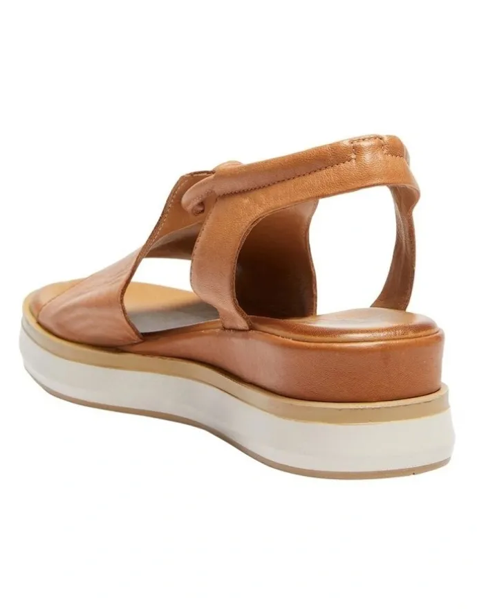 Easy Steps Deja Sandals in Cognac Glove