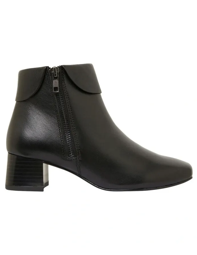 Easy Steps Edward Black Glove Boots