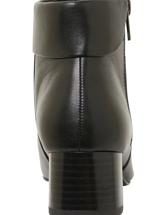 Easy Steps Edward Black Glove Boots