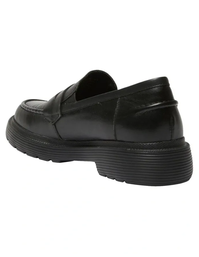 Easy Steps Eleanor Flat Shoes in Black