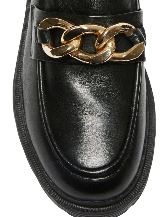 Easy Steps Eloise Flat Shoes in Black