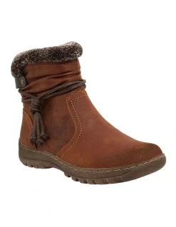 Easy Steps Eskimo Tan Micro Boot