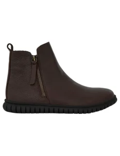 Easy Steps Factor Boots in Chocolate Glove