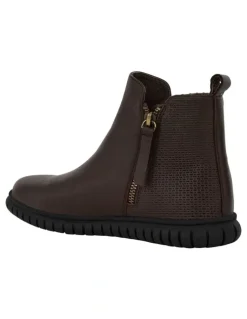Easy Steps Factor Boots in Chocolate Glove