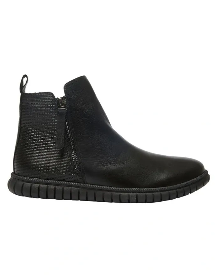 Easy Steps Factor Boots in Black Leather