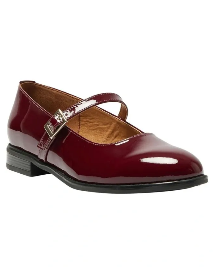 Easy Steps Gabriel Flat Shoes in Wine Patent