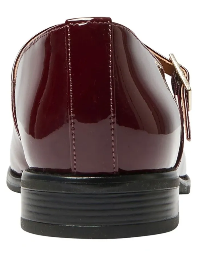 Easy Steps Gabriel Flat Shoes in Wine Patent