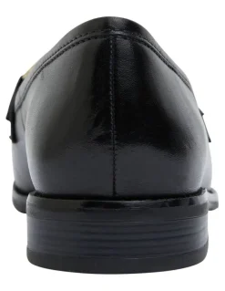 Easy Steps Gala Flat Shoes in Black Glove