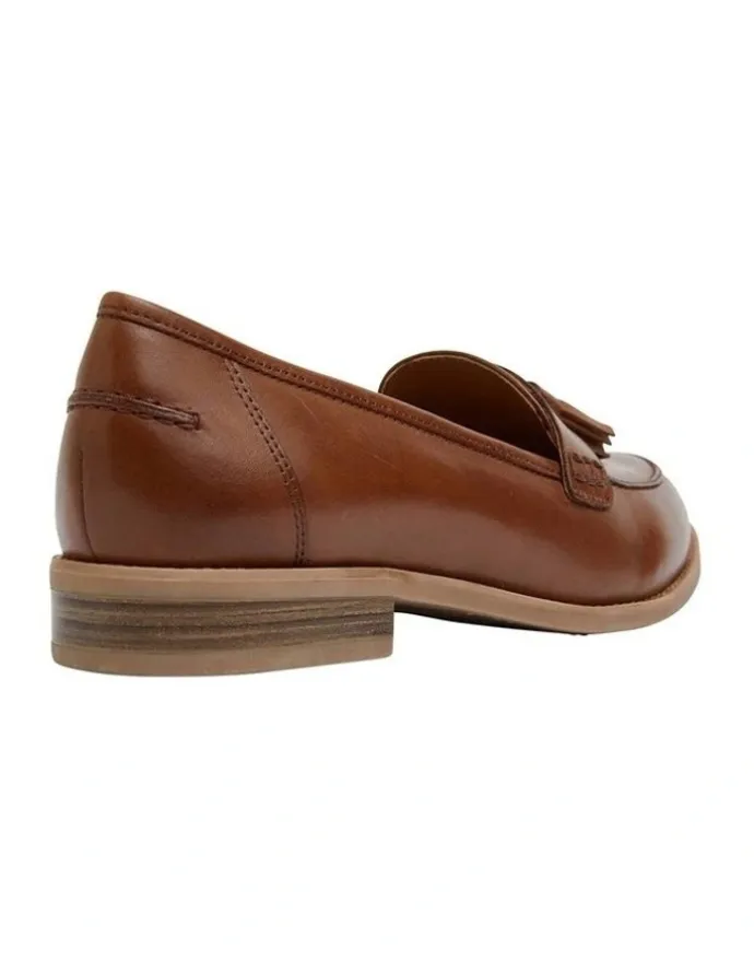 Easy Steps Gazebo Cognac Glove Flat Shoes