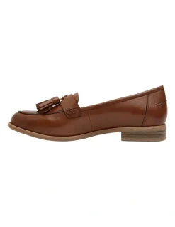Easy Steps Gazebo Cognac Glove Flat Shoes