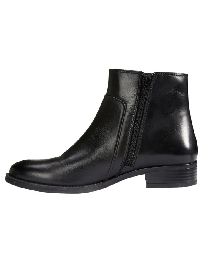 Easy Steps Glasgow Boots in Black Glove