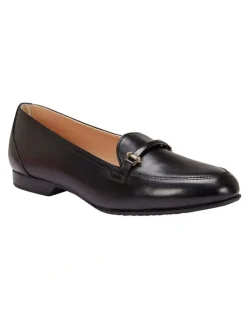 Easy Steps Glebe Flat Shoes in Black Leather