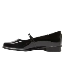 Easy Steps Katrina Flat Shoes in Black Patent