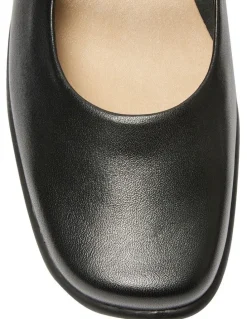 Easy Steps Katrina Flat Shoes in Black Leather