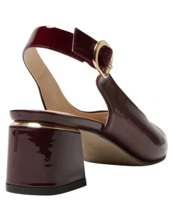 Easy Steps Martina Heeled Sandals in Wine Patent
