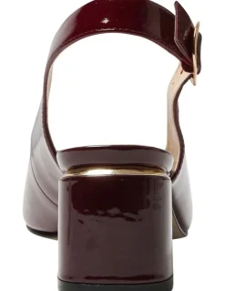 Easy Steps Martina Heeled Sandals in Wine Patent