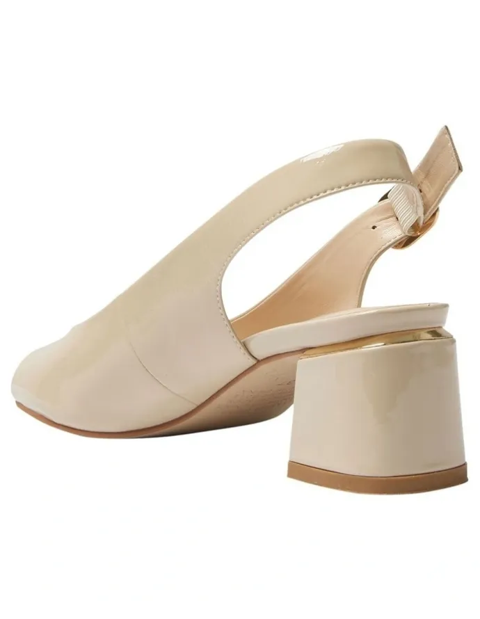 Easy Steps Martina Heeled Sandals in Nude