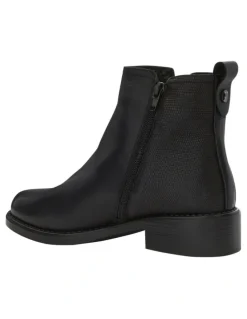 Easy Steps Merchant Leather Boots in Black