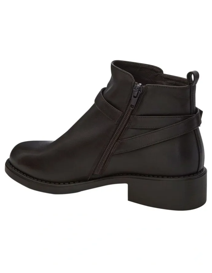 Easy Steps Milson Boots in Brown Leather
