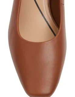 Easy Steps Nicole Cognac Glove Heeled Shoes in Cognac Glove