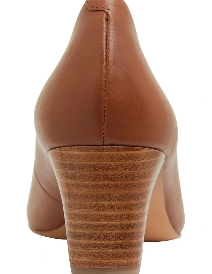 Easy Steps Nicole Cognac Glove Heeled Shoes in Cognac Glove