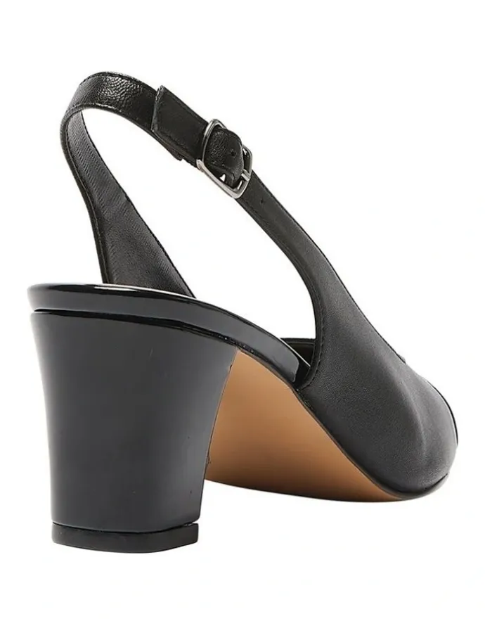 Easy Steps Nikita Heeled Shoes in Black/Patent Leather