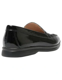 Easy Steps Orlando Loafers in Black Crinkle Patent Leather