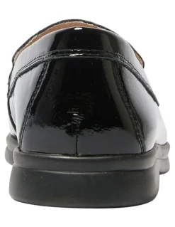 Easy Steps Orlando Loafers in Black Crinkle Patent Leather